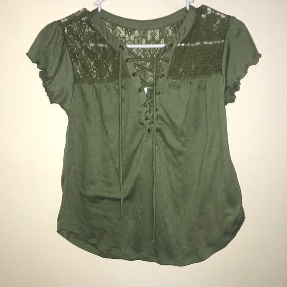 Short sleeve shirt with cross straps - Picture 1 of 2